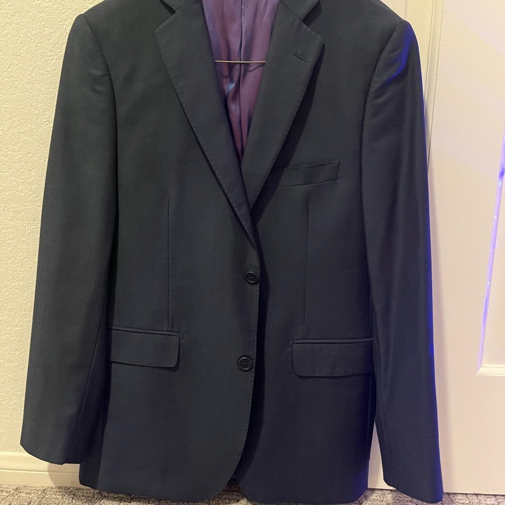 Super nice blazer with purple lining looks like new